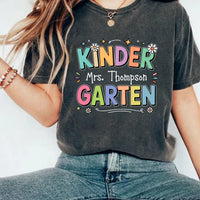 Personalized Kindergarten Teacher Short Sleeve T-Shirt