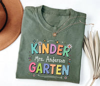 Personalized Kindergarten Teacher Short Sleeve T-Shirt