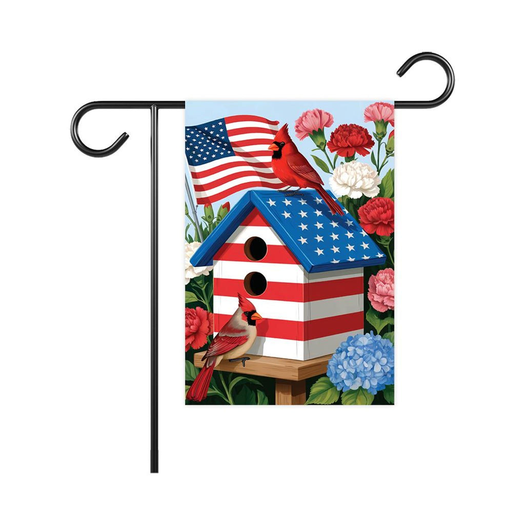 Patriotic Cardinal Garden Flag, American Flag Birdhouse Yard Flag, Red White Blue Floral Outdoor Decor, 4th of July Summer Lawn Decoration