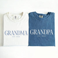 Personalized Grandma Grandpa Est 2026 Shirts, Matching New Grandparents Tees, Pregnancy Reveal, Baby Announcement Gift