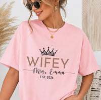 Personalized Wifey Shirt with Last Name, Custom Mrs Last Name Tee Est 2026, Newlywed Bride T-Shirt, Bridal Shower Outfit, Honeymoon Gift