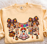 Day of the Dead Sugar Skull Shirt, Floral Ghost Graphic Tee, Marigold Garland Skeleton Top, Dia de los Muertos Outfit, Halloween Gift