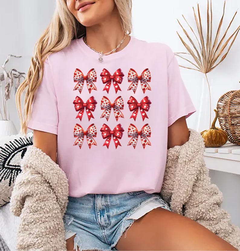 Retro Valentine's Day Short Sleeve T-Shirt, Heart Coquette Shirt