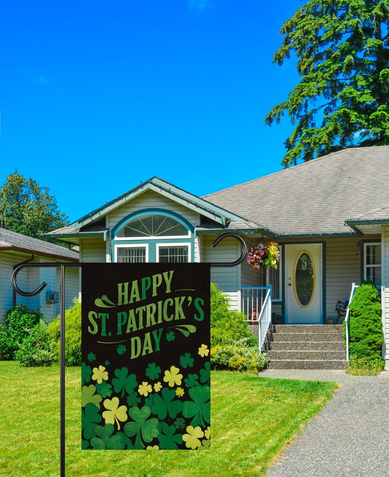 St Patrick's Day Garden Flag, 12x18 Inch Double Sided, Irish Shamrock Yard Decorations, Clover Lucky Welcome Flag, Shamrocks Holiday Flag