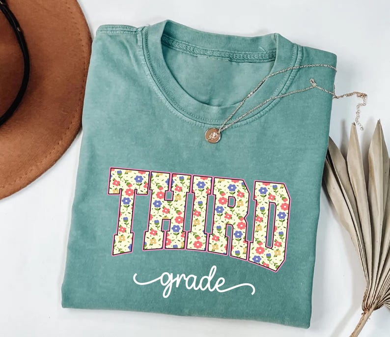 Third Grade Teacher Short Sleeve T-Shirt