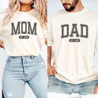 Personalized Mom or Dad Est 2026 Shirt, Custom New Parent Tee, Distressed Varsity Mom Dad Shirt, Pregnancy Reveal Gift, Parent Gift